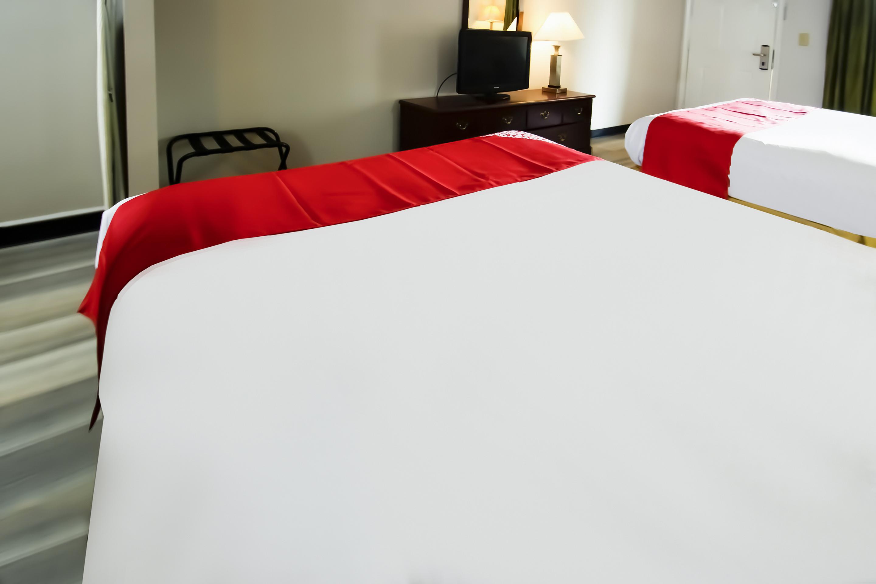 Baymont Inn & Suites Chocowinity/Washington Экстерьер фото